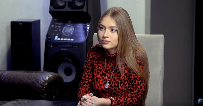 Девушка из Саратова может стать новой участницей группы «Серебро»