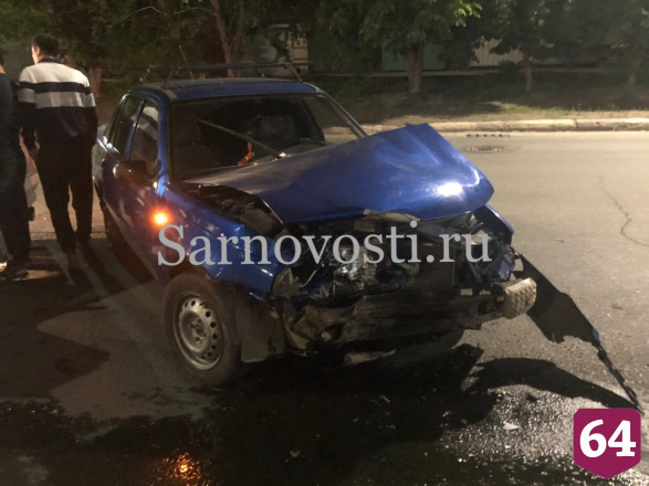 Молодой водитель легковушки разбил голову в ДТП на Большой Садовой