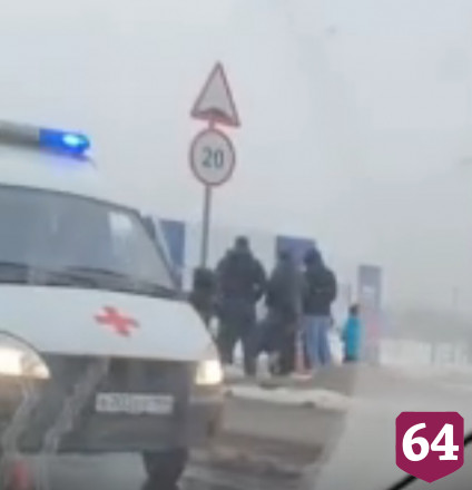В Саратове у детского сада внедорожник задавил 3-летнюю девочку