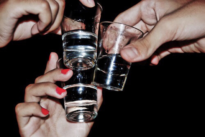 Собутыльник из ревности напал на мужчину с ножом