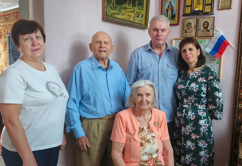 Труженик тыла и старожил саратовского поселка отметил 97-й год рождения 