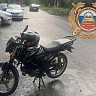 В Саратове мопед врезался в припаркованную «Весту»