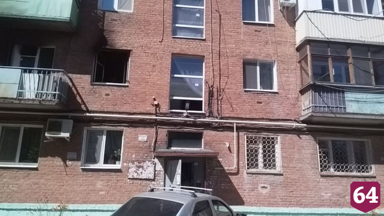 Жильцов пятиэтажки в Энгельсе эвакуировали из-за загоревшегося телефона