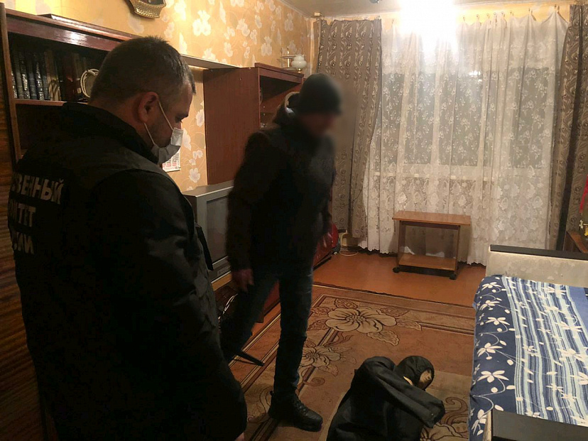 Саратовец поднял руку на женщину и поплатился жизнью