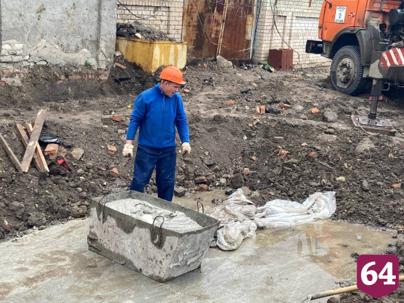 В Саратове у Триумфальной арки уложат брусчатку с улицы Немецкой