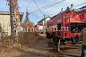 Пожарные тушат полыхающий дом в Саратове