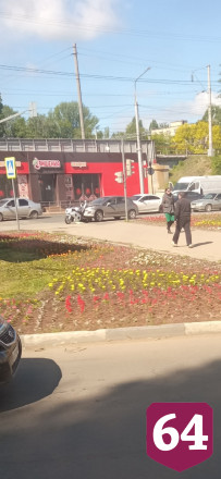 В Саратове мотоцикл «выстоял» в ДТП с легковушкой