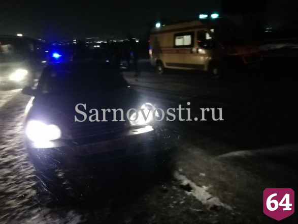 Иномарка насмерть задавила мужчину у кладбища в Саратове