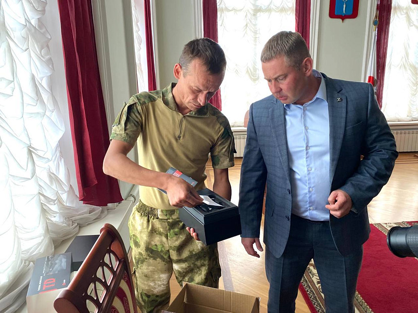 Саратовский фермер купил УАЗ для бойцов спецоперации