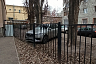 В Саратове автохам бросил внедорожник под деревом на два дня