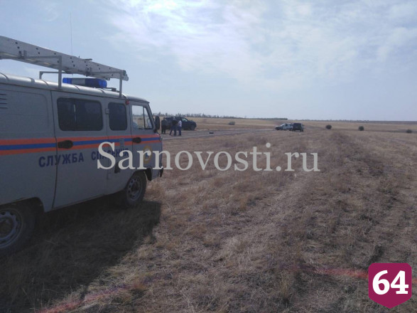 Двое водителей не поделили полевую дорогу под Саратовом