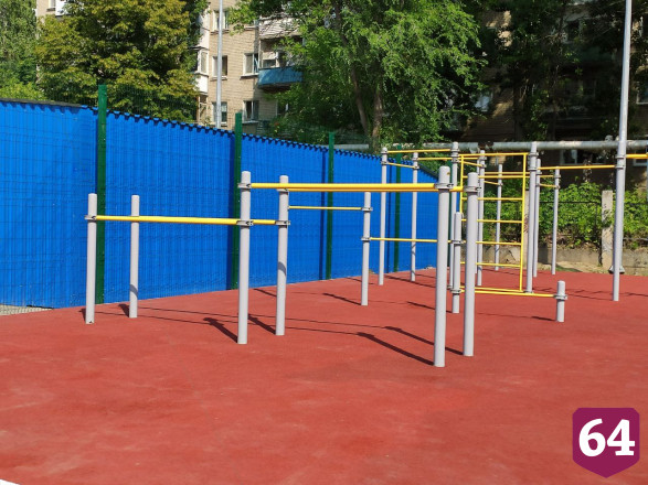 В Саратове достраивают школьный спорткомплекс с бассейном 