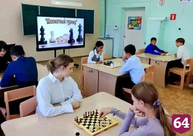 Саратовцы борются за призы в шахматном турнире на Кубок Губернатора