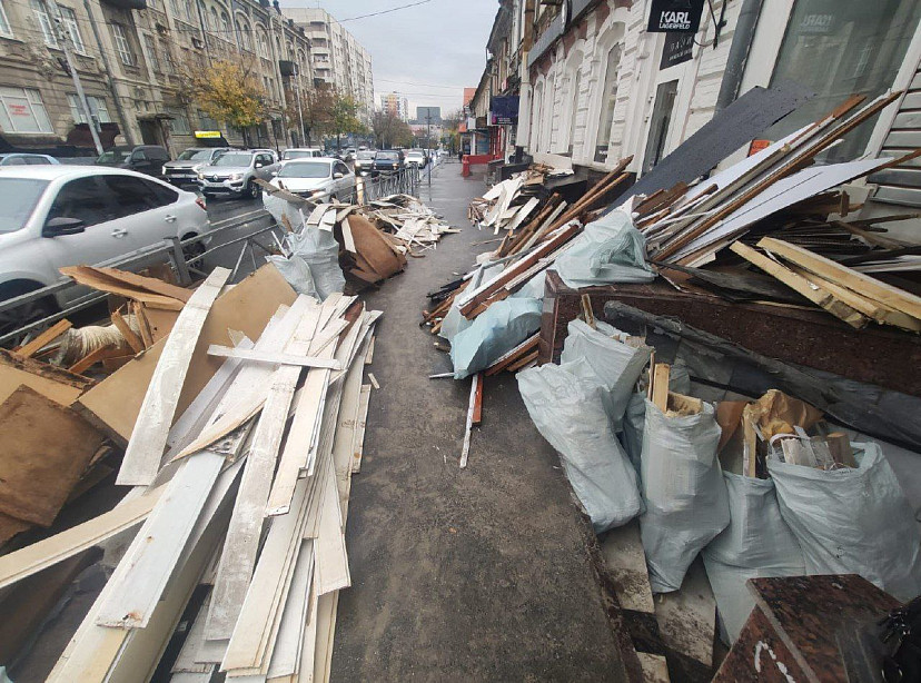 В центре Саратова устроили свалку строительного мусора