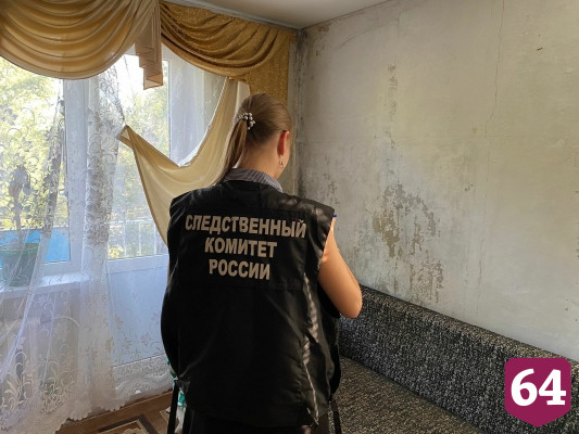 В квартире на улице Комарова нашли мертвеца