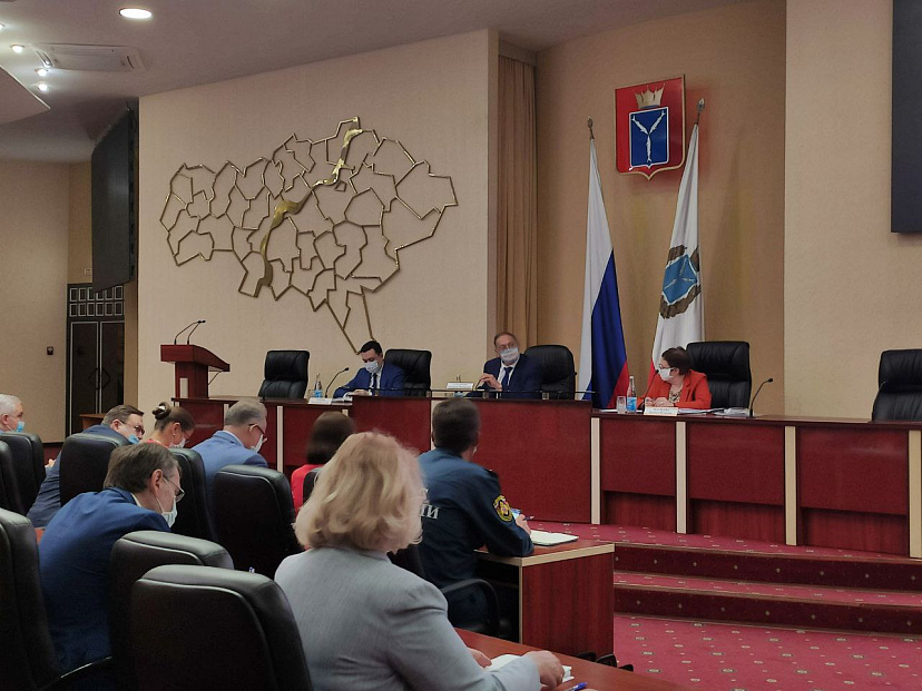 В Саратовской области открывают кладбища и сауны 