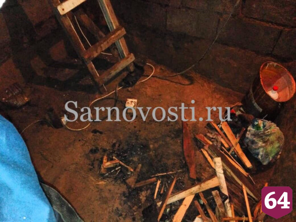 Под Саратовом отец и сын угорели в погребе с костром