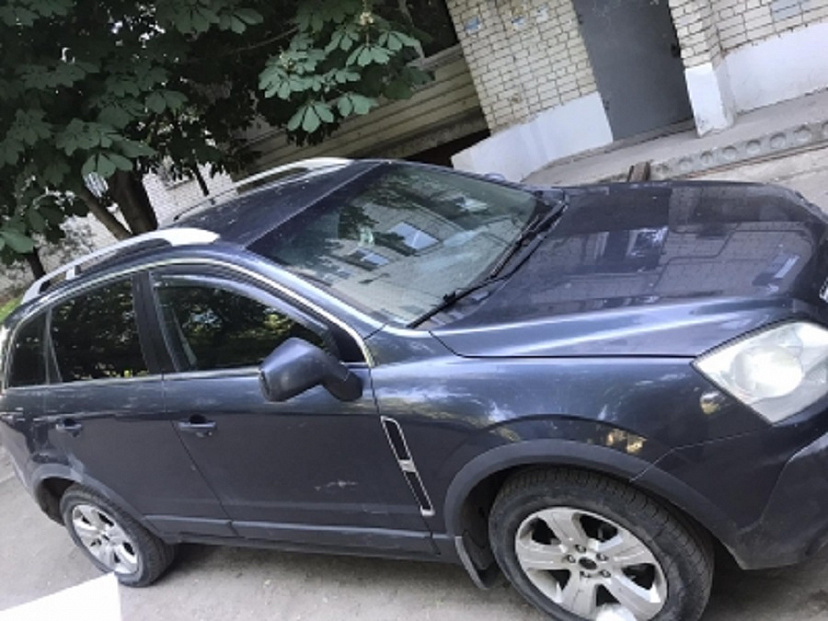 За долг в полмиллиона рублей у саратовца арестовали кроссовер 
