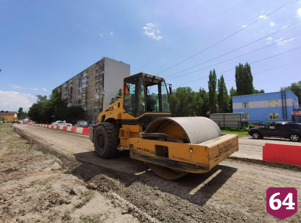 Радаев раскритиковал ремонт дорог в Энгельсе  