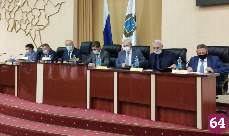 Квартиры саратовских дольщиков готовы продать за долги 