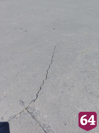 В Саратове проверят подрядчика сквера из-за некачественного ремонта