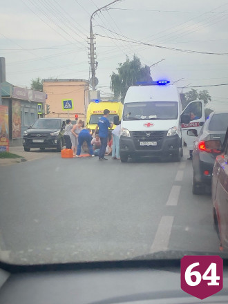 Под Саратовом мотоциклист протаранил иномарку