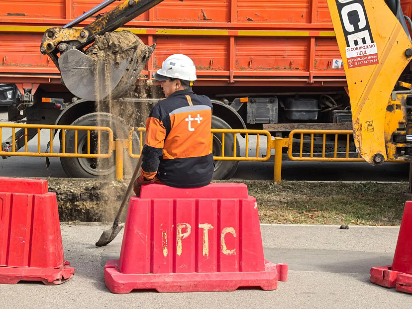 Саратовцам на 2 дня отключат горячую воду 