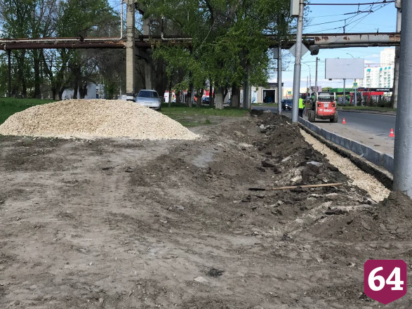 Глава Саратова обязал принимать тротуары через независимых экспертов