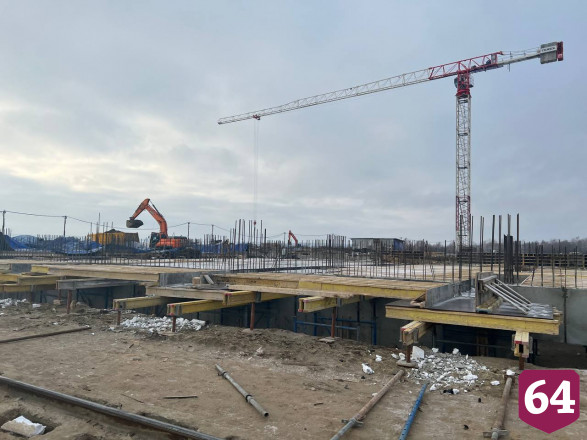 Губернатор провел планерки на стройках Саратова