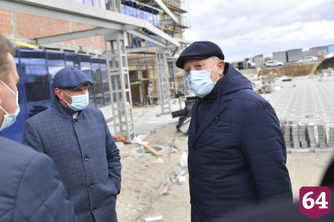 Губернатор раскритиковал строителей Дворца водных видов спорта