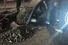 В Саратове автомобиль «нырнул» в яму на дороге