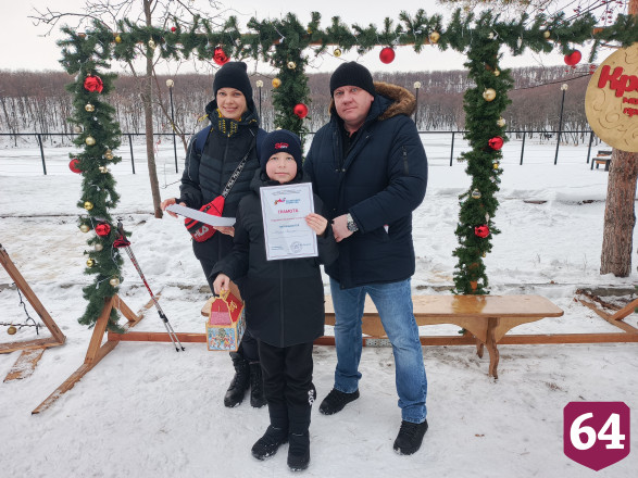 В Саратове с детьми участников СВО сыграли в лазертаг