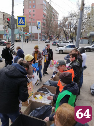 Саратовцам дарят кофе и тренировки за раздельный сбор мусора
