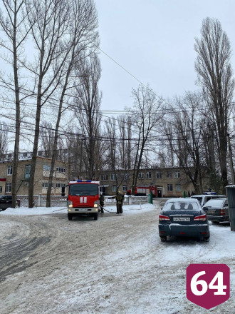 В гараже диспансера под Саратовом сгорел УАЗ
