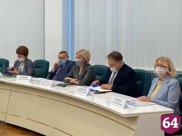 В Саратове задумались о первом этапе снятия ограничений по коронавирусу
