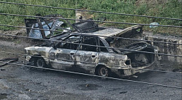 В Саратове огонь уничтожил «Ауди»
