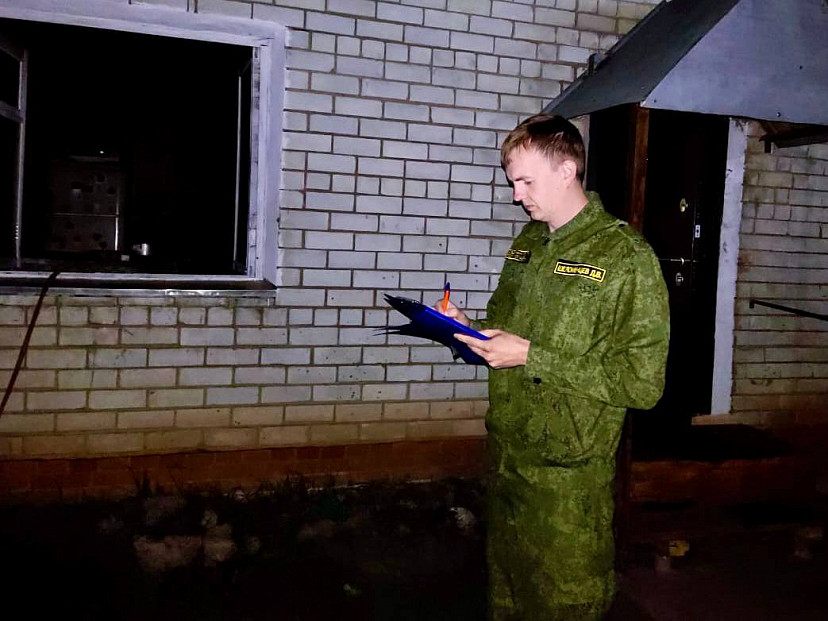 Пожарные нашли в доме обгоревшее тело мужчины