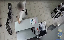 В Саратове приятели сдали в комиссионку украденный из подъезда велосипед