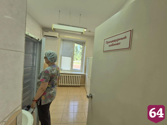 Саратовские врачи без единого разреза спасли девочку с кишечной непроходимостью
