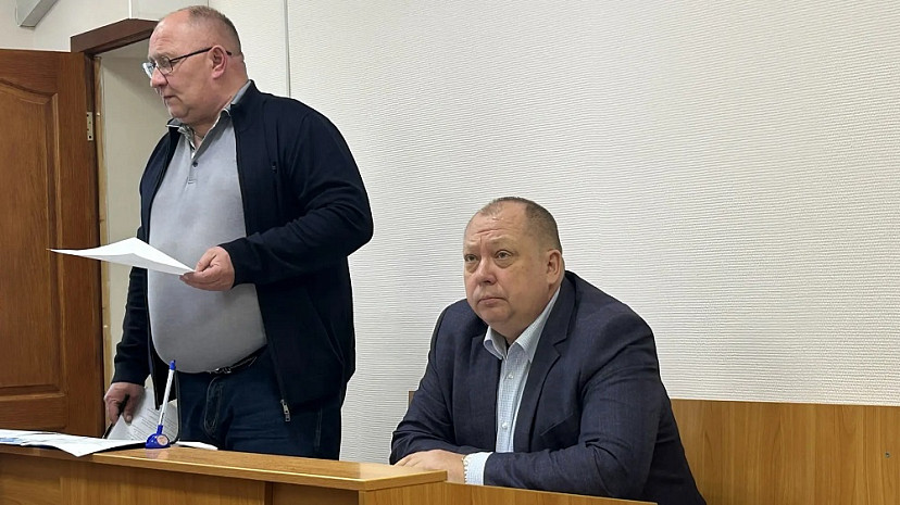 Бывшего главу Вольского района Андрея Татаринова оставили под домашним арестом