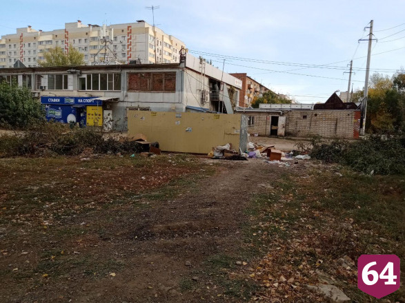 Опасная мусорка у детсада стала в два раза больше