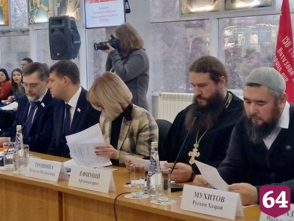  Саратовский губернатор потребовал отметить День Победы без казенщины и формализма 