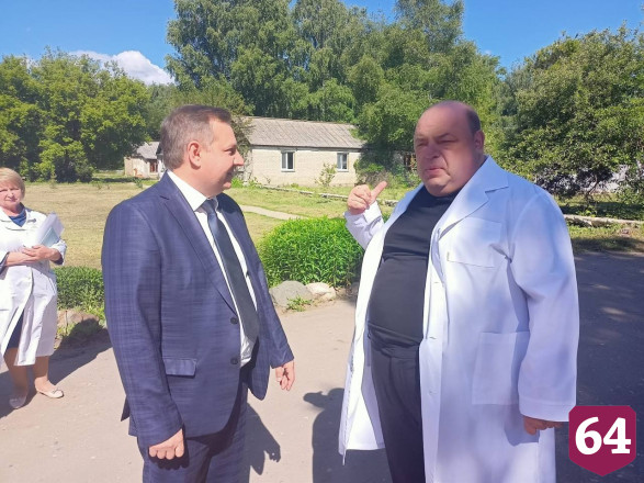 Саратовский министр призвал фельдшеров звонить пациентам дважды в неделю