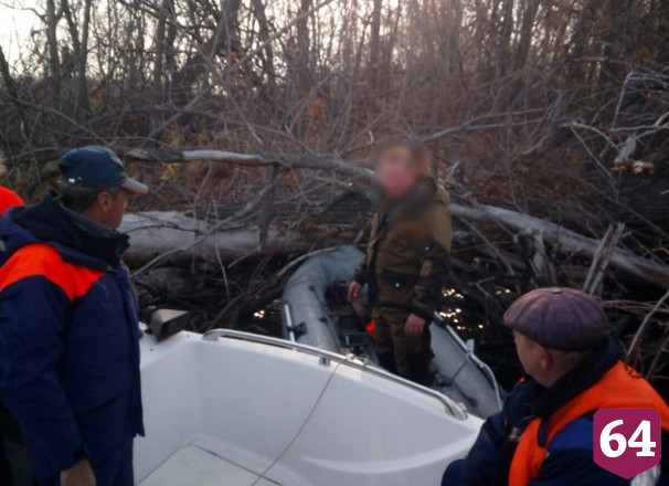 На Волге у Саратова спасли двух рыбаков 