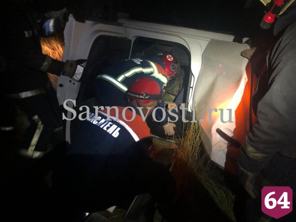 У погибшей в ночном ДТП под Саратовом женщины осталось 2 детей
