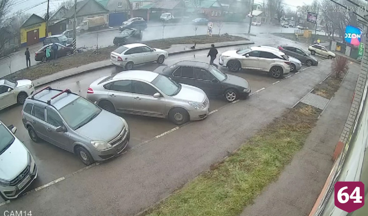 Появилось видео массового ДТП с пострадавшими в Энгельсе