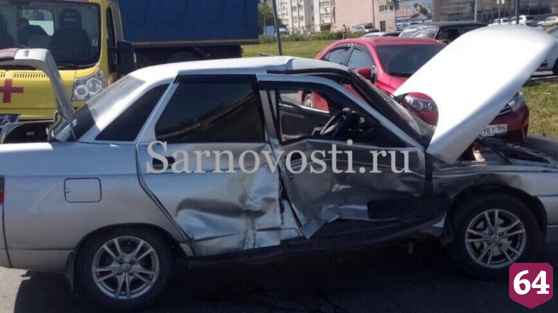 В ДТП на Топольчанской разбились три человека