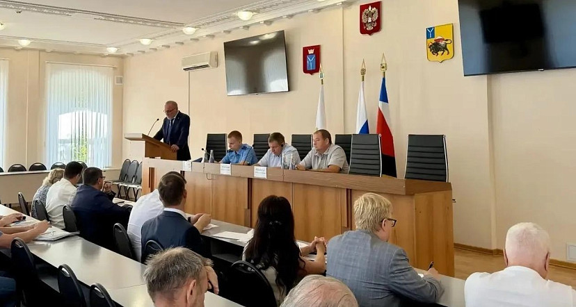 Чиновники обратились в прокуратуру по ситуации с горячей водой в Энгельсе