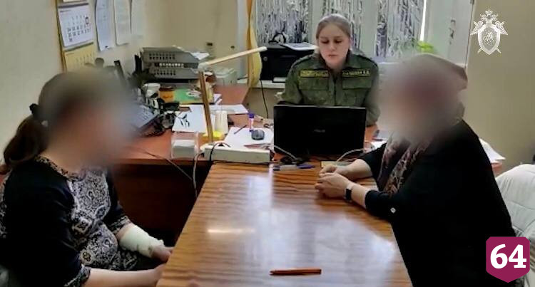 Мать изрезала ножом 5-летнего сына и избежала реального срока