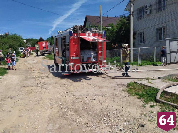 В Саратове пенсионерка надышалась дымом в горящем доме